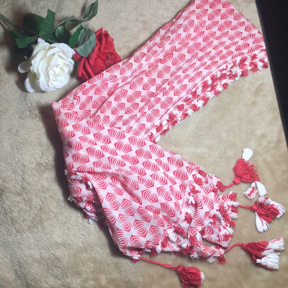 🧣 2 for $15 🧣 Red & White Scarf